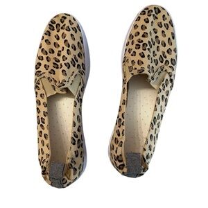 Canvas Casuals Women’s Slip-On Tan Cheetah Canvas Shoes Size L GUC